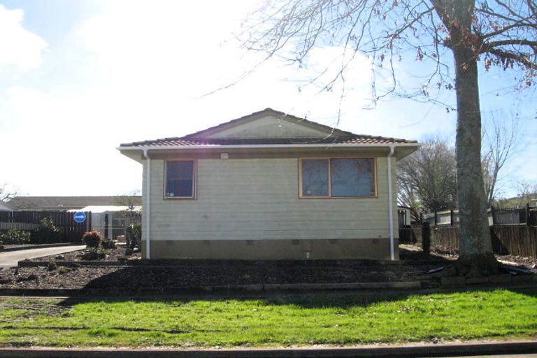 Photo of property in 15 Tilbrook Place, Papakura, 2110