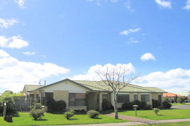 Photo of property in 19 Luculia Drive, Mount Maunganui, 3116