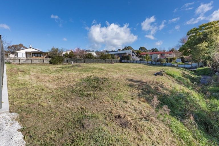 Photo of property in 5 Abbot Avenue, Waipawa, 4210