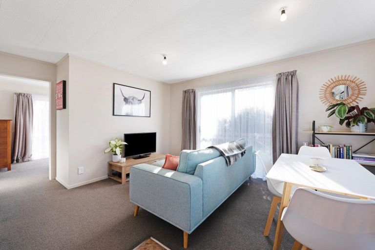 Photo of property in 48 Norfolk Crescent, Otaki Beach, Otaki, 5512