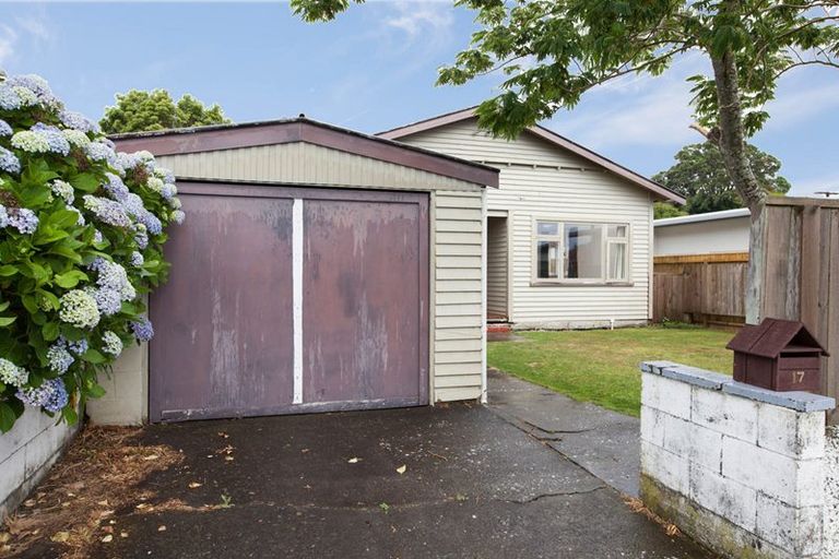 Photo of property in 17 Massey Street, Westown, New Plymouth, 4310