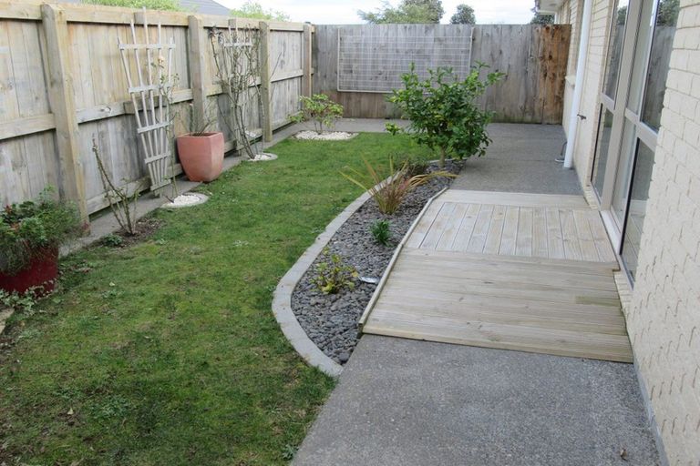 Photo of property in Trackside Villas, 91/2 Mako Mako Road, Levin, 5510