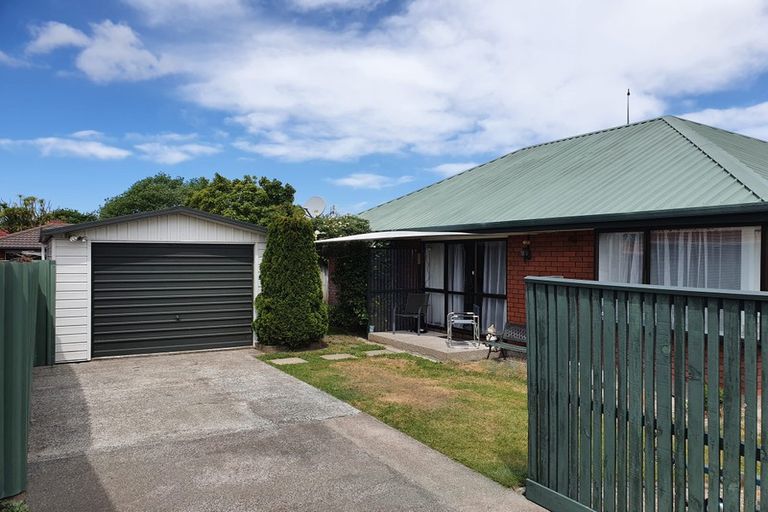 Photo of property in 52 Fovant Street, Russley, Christchurch, 8042