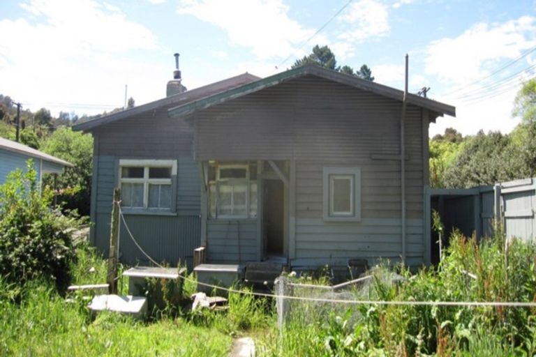 Photo of property in 26 Ross Street, Dunollie, Runanga, 7803