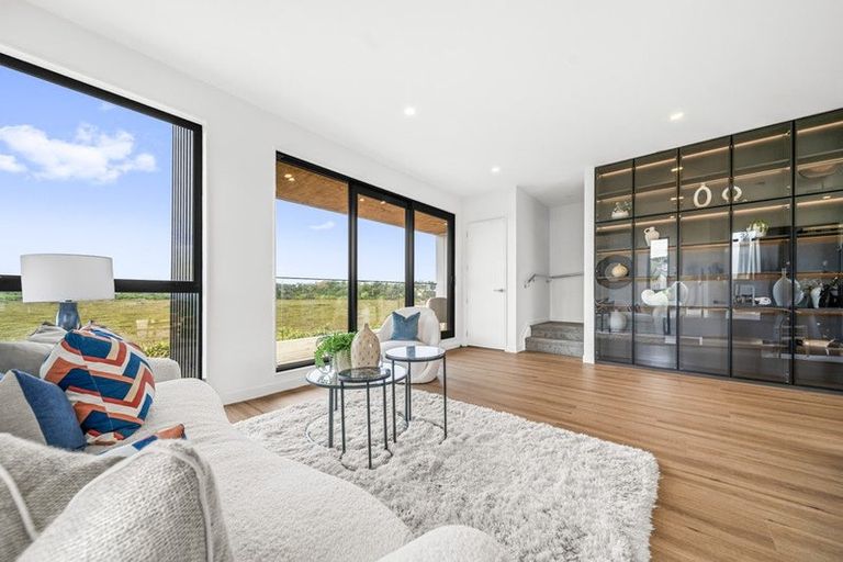 Photo of property in 33d Saint Peters Street, Northcote, Auckland, 0627