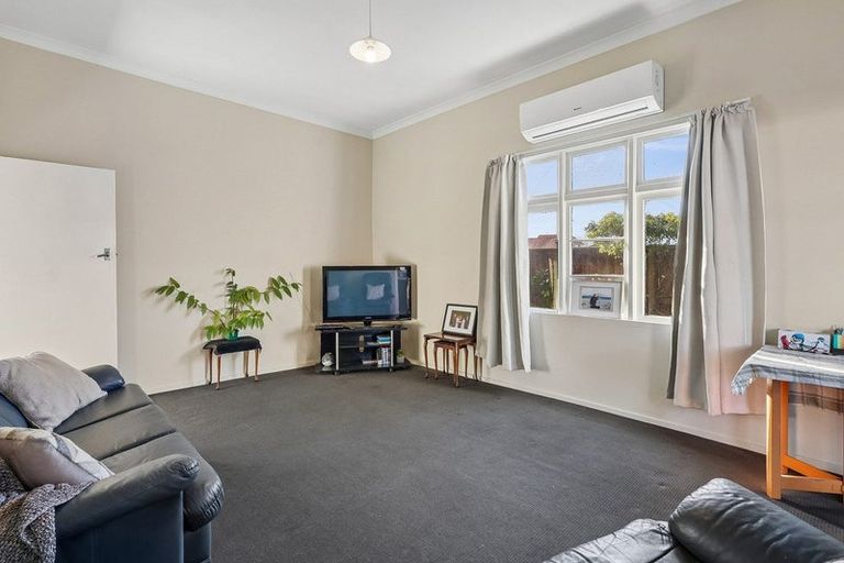 Photo of property in 13 Richardson Street, Saint Kilda, Dunedin, 9012