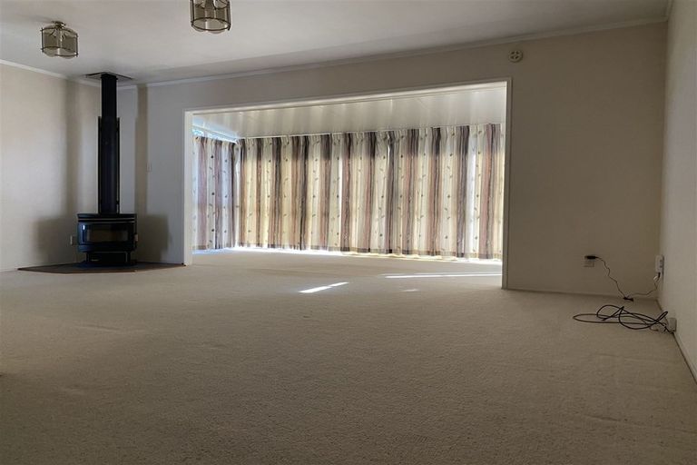 Photo of property in 17a Pah Road, Papatoetoe, Auckland, 2025