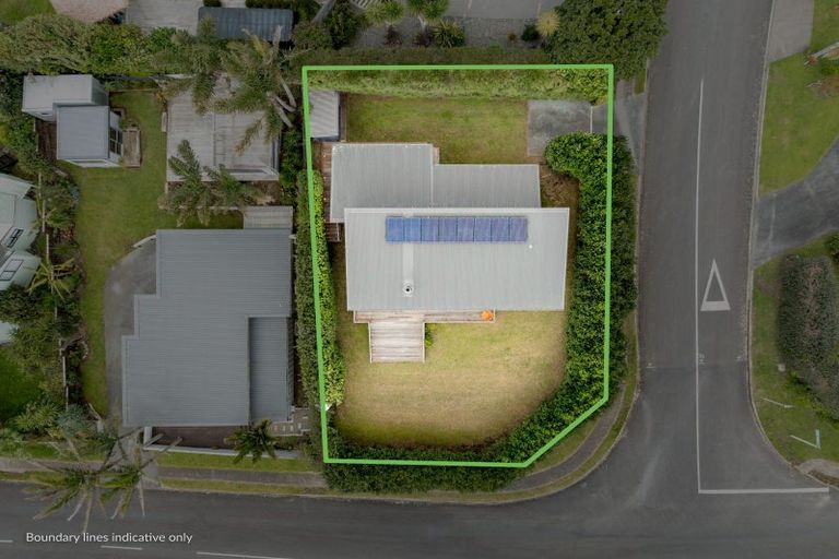 Photo of property in 200 Onemana Drive, Onemana, Whangamata, 3691