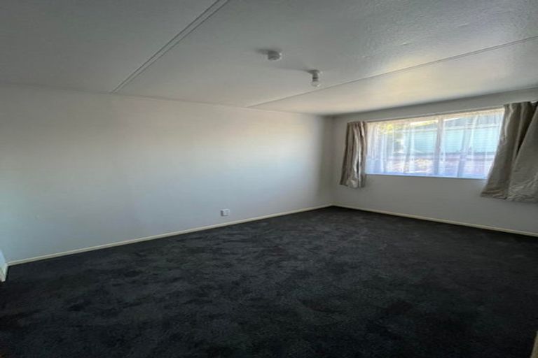 Photo of property in 2/728 Fergusson Drive, Elderslea, Upper Hutt, 5018