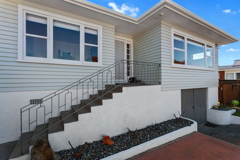Photo of property in 16 Henderson Street, Whakatane, 3120