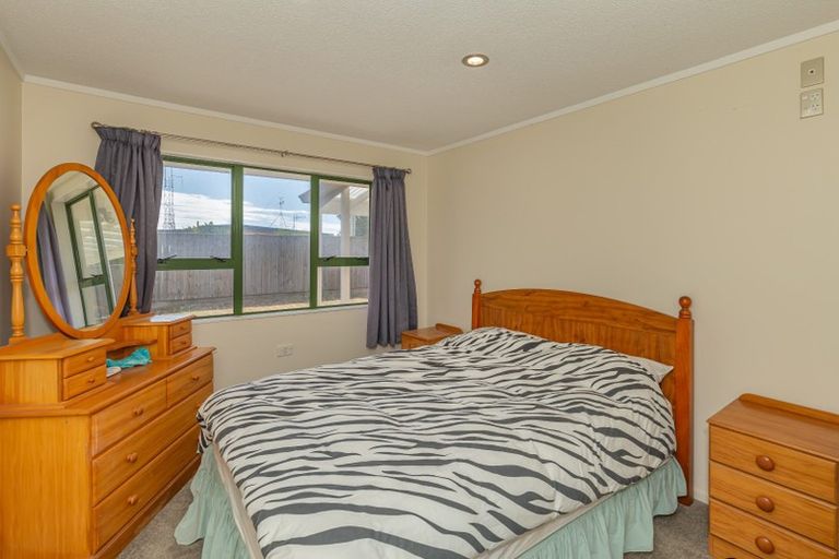 Photo of property in 24 Arataki Grove, Waitarere Beach, Levin, 5510