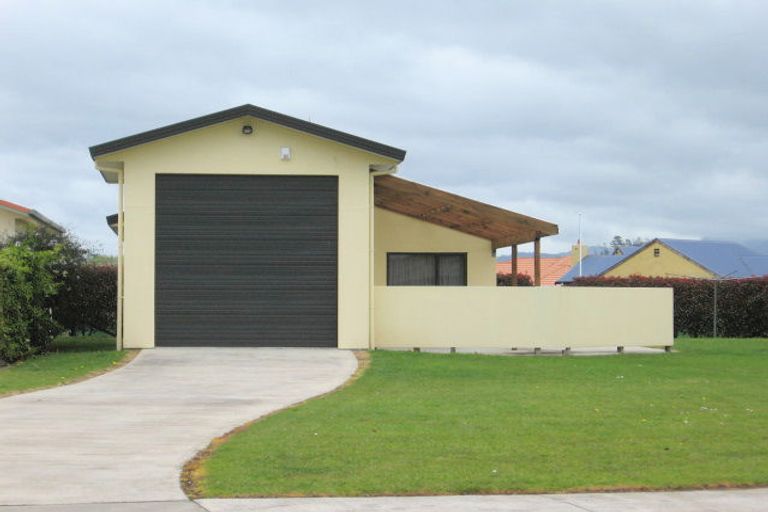 Photo of property in 43 Springbok Avenue, Whitianga, 3510