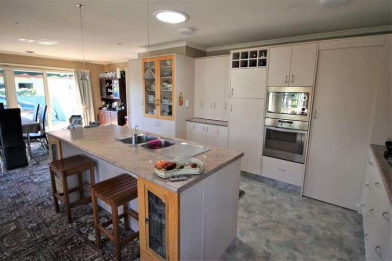 Photo of property in 6 Walnut Grove, Alexandra, 9320