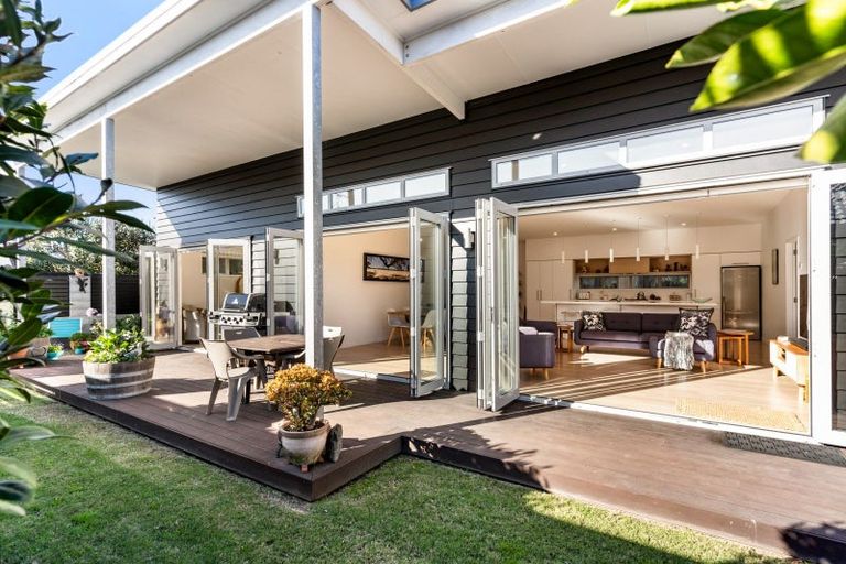 Photo of property in 59b Simpson Road, Papamoa Beach, Papamoa, 3118