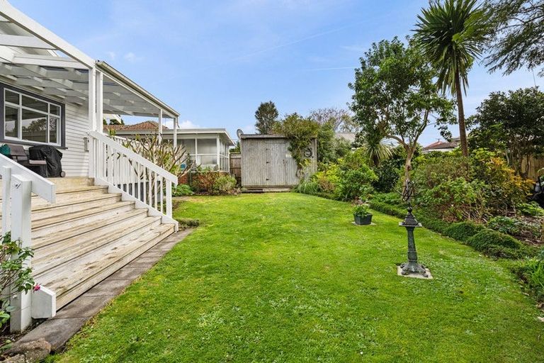 Photo of property in 23 Shortland Street, Regent, Whangarei, 0112