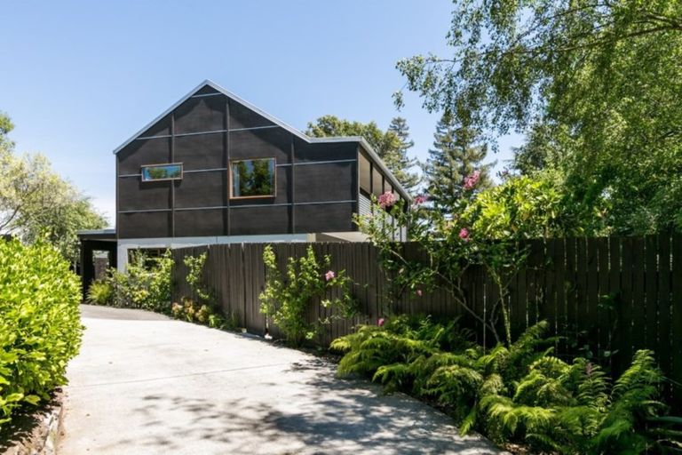 Photo of property in 46 Muritai Crescent, Havelock North, 4130