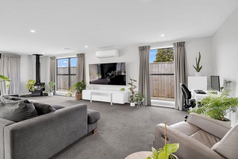 Photo of property in 6 Cambridge Street, Pahiatua, 4910