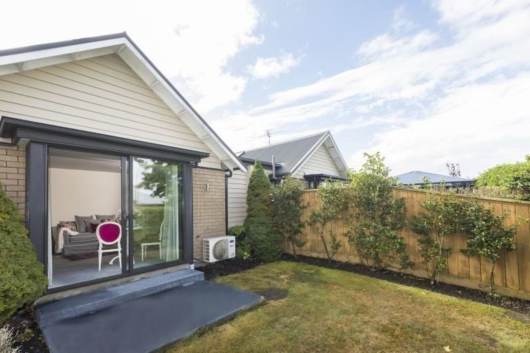 Photo of property in 16a Saracen Avenue, Northwood, Christchurch, 8051