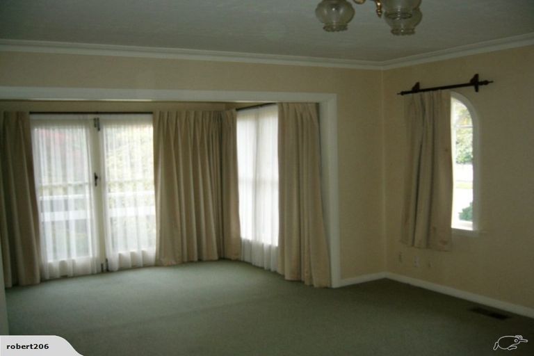 Photo of property in 147 Waimairi Road, Ilam, Christchurch, 8041