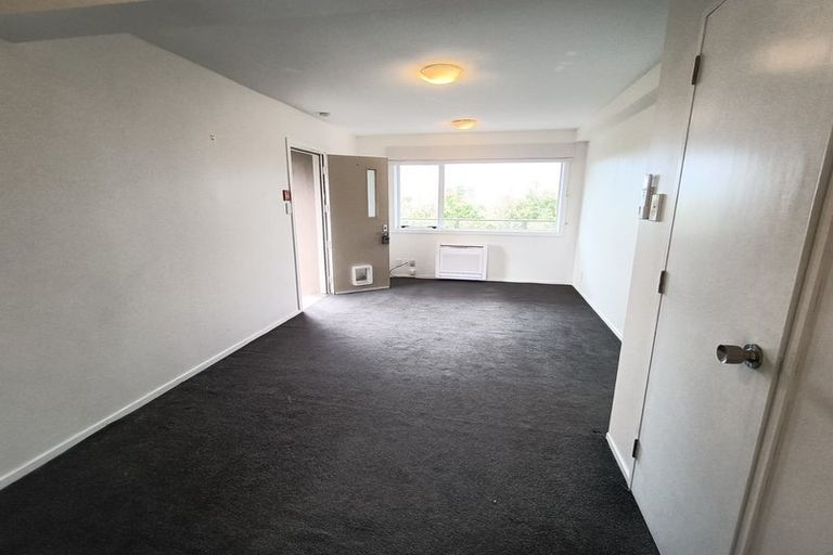 Photo of property in 6/21 Duchess Place, Maupuia, Wellington, 6022