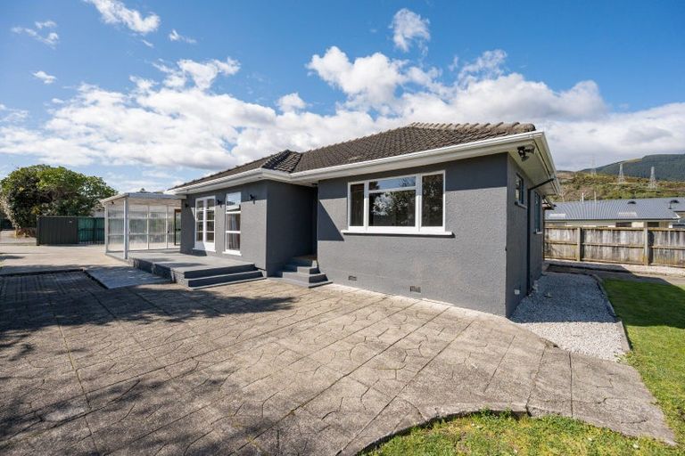 Photo of property in 15 Palm Avenue, Stoke, Nelson, 7011