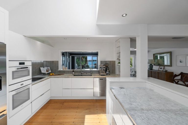 Photo of property in 11 King Edward Parade, Devonport, Auckland, 0624