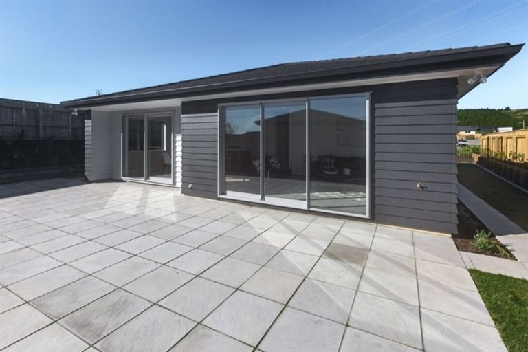 Photo of property in 154 Navigation Drive, Whitby, Porirua, 5024