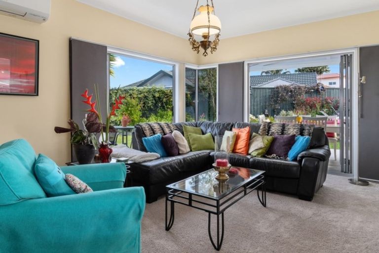 Photo of property in 38 Mahonia Place, Pyes Pa, Tauranga, 3112