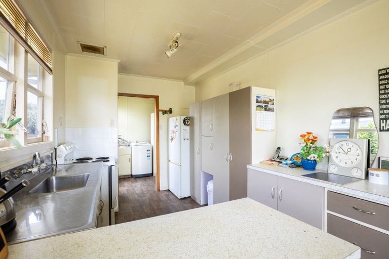 Photo of property in 113 Cracroft Street, Waitara, 4320