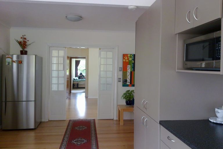 Photo of property in 124 Parkvale Road, Karori, Wellington, 6012