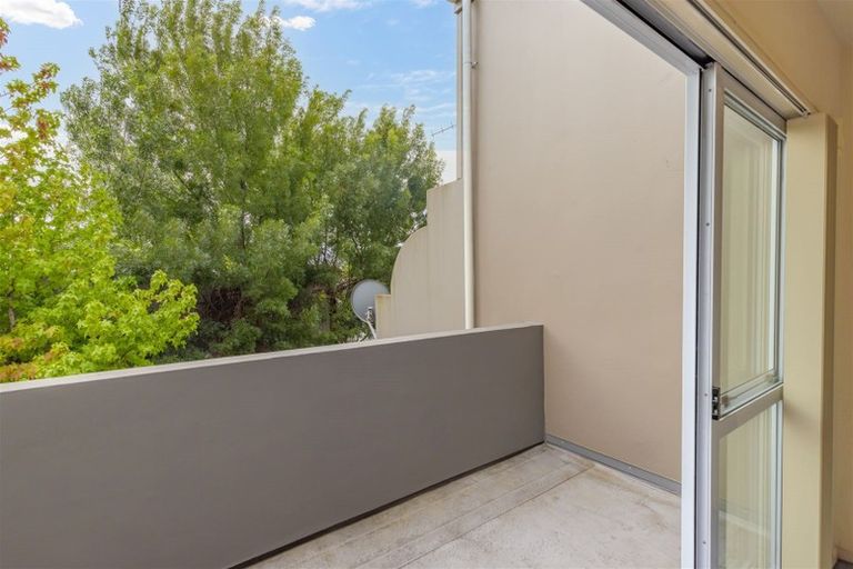 Photo of property in 2/179 Riccarton Road, Riccarton, Christchurch, 8041