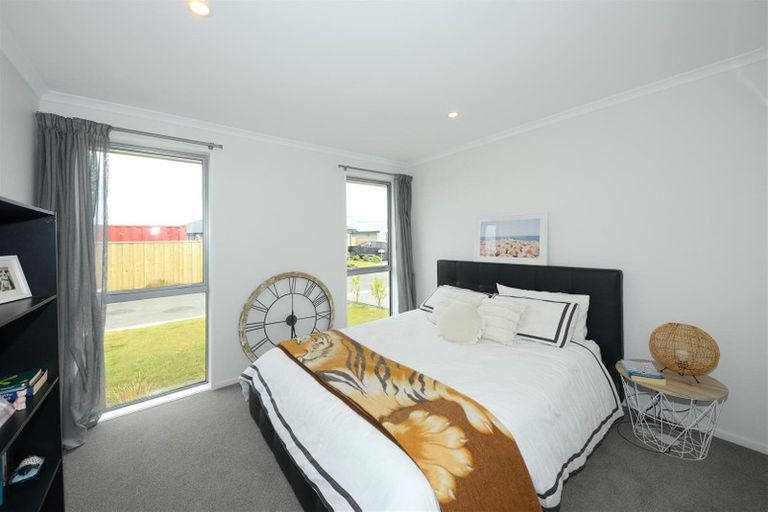 Photo of property in 9 Eric Melrose Lane, Halswell, Christchurch, 8025