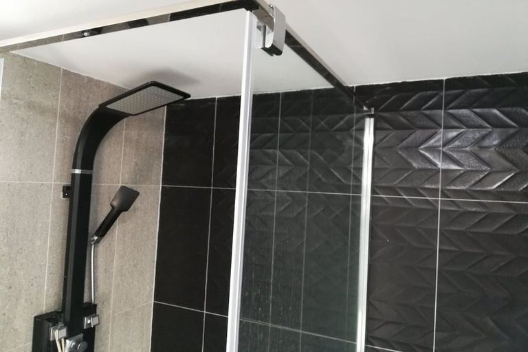 Photo of property in 34 Wattle Street, New Lynn, Auckland, 0600