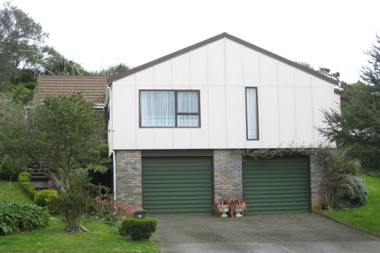 Photo of property in 21 La Salle Drive, Westown, New Plymouth, 4310