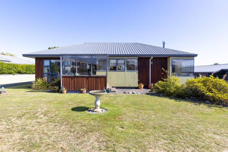 Photo of property in 14 Fairview Terrace, Waipahihi, Taupo, 3330