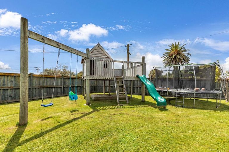 Photo of property in 1 Tamar Street, Rongotea, 4476