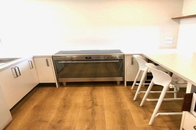 Photo of property in Matai Moana, 3/178 Oriental Parade, Oriental Bay, Wellington, 6011