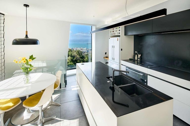 Photo of property in 64a Orangi Kaupapa Road, Northland, Wellington, 6012