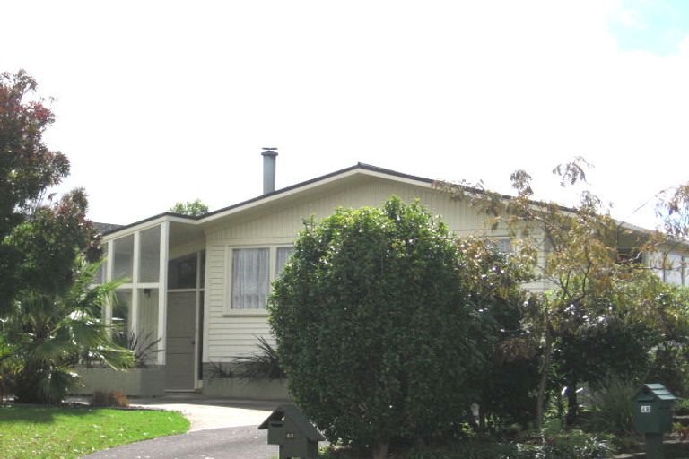 Photo of property in 46 Takapu Street, Henderson, Auckland, 0612