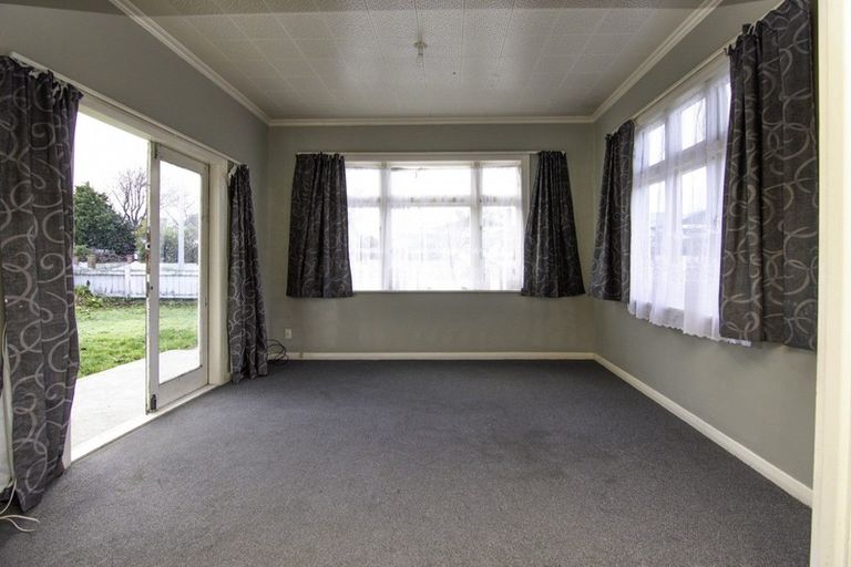 Photo of property in 64 Lyndhurst Street, Takaro, Palmerston North, 4412