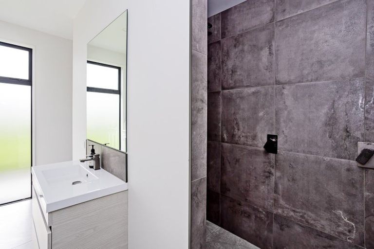 Photo of property in 60 Orion Road East, Makarewa, Invercargill, 9876