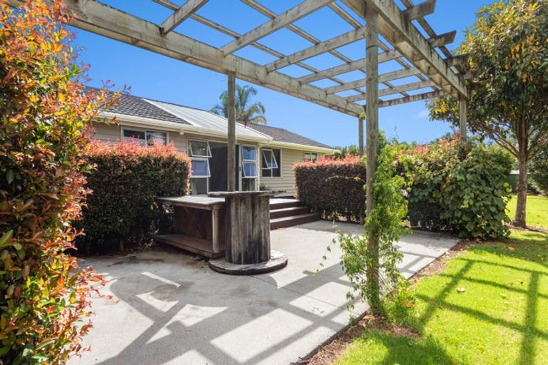 Photo of property in 18 Awhitu Road, Kerikeri, 0230