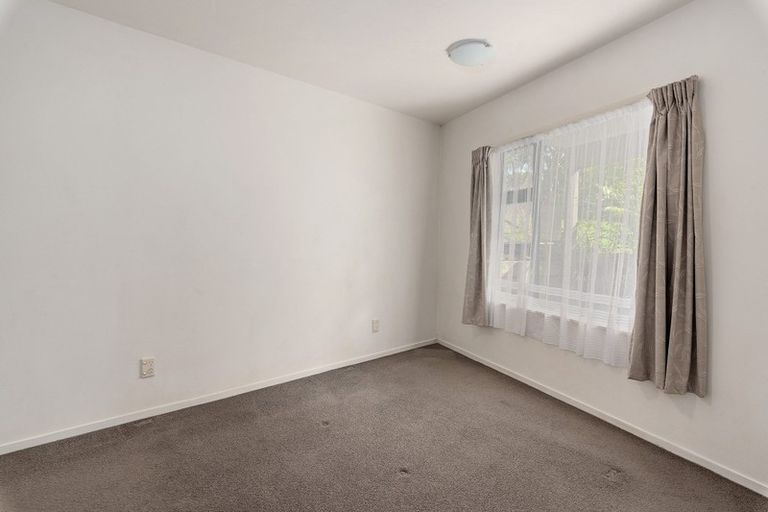 Photo of property in 3/53 The Avenue, Albany, Auckland, 0632