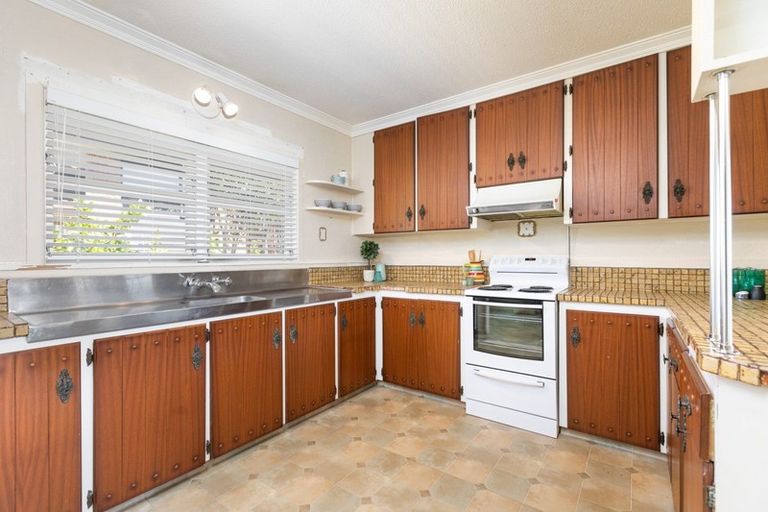 Photo of property in 90 Oceanview Road, Mount Maunganui, 3116