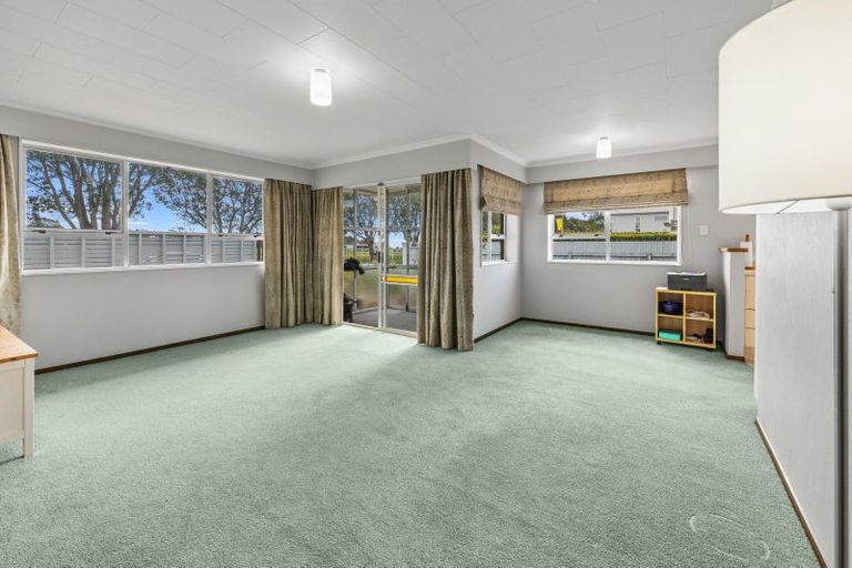 Photo of property in 133 Coronation Avenue, Welbourn, New Plymouth, 4310