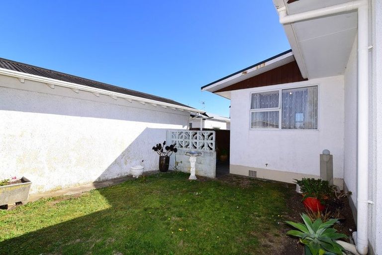 Photo of property in 4 Central Avenue, Gonville, Whanganui, 4501