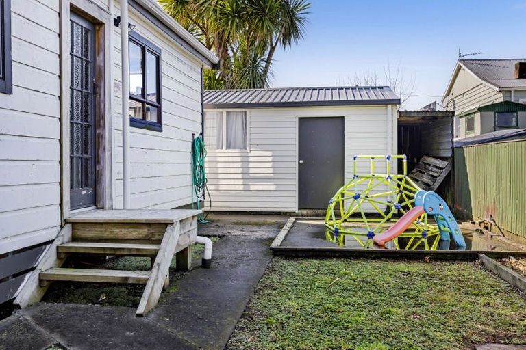 Photo of property in 9 Carrington Street, Inglewood, 4330