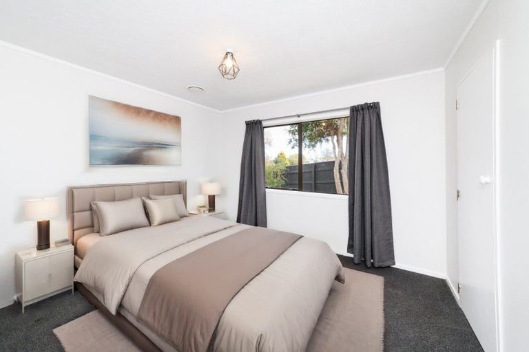 Photo of property in 27 Mcleavey Drive, Kelvin Grove, Palmerston North, 4414