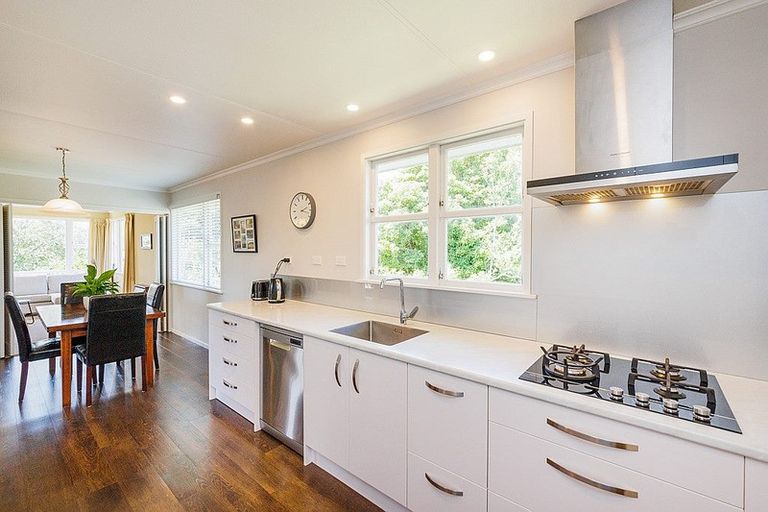 Photo of property in 104 Long Melford Road, Awapuni, Palmerston North, 4412