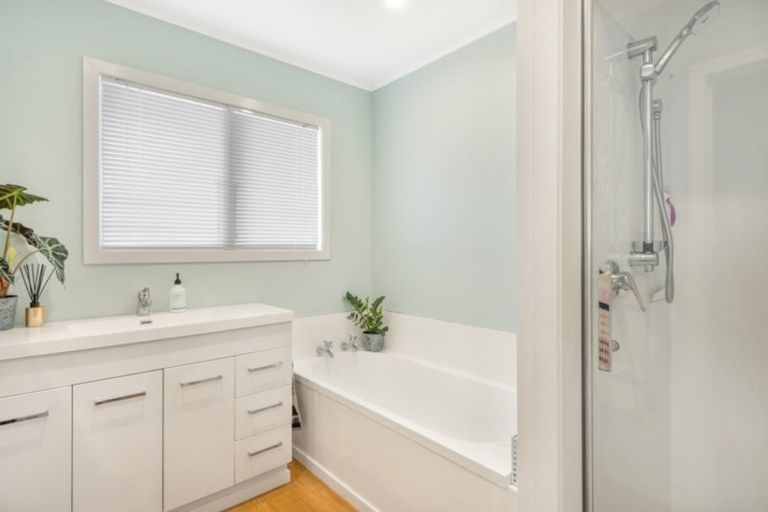 Photo of property in 11 Hendon Road, Fairview Downs, Hamilton, 3214